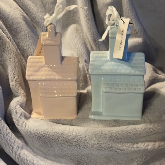 Rae Dunn Wedding Birdhouse Set “Bride/Groom Side” - Picture 2 of 6